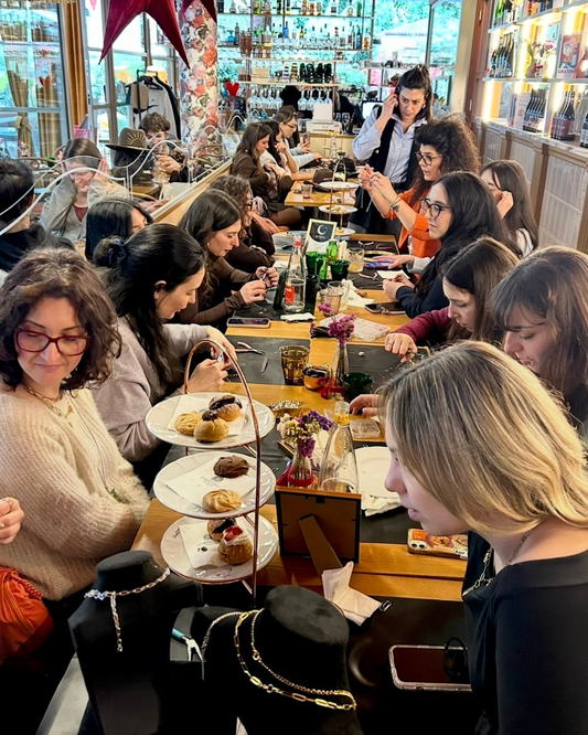 18/06 Workshop - Tarocchi, Aperitivo & Collana Personalizzata 49€