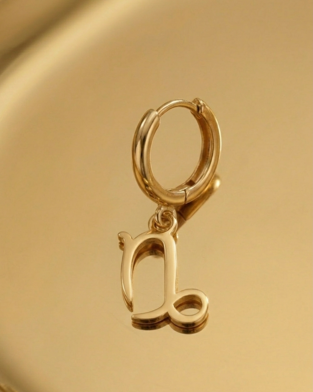 Orecchino Segno Zodiacale Capricorno - Oro