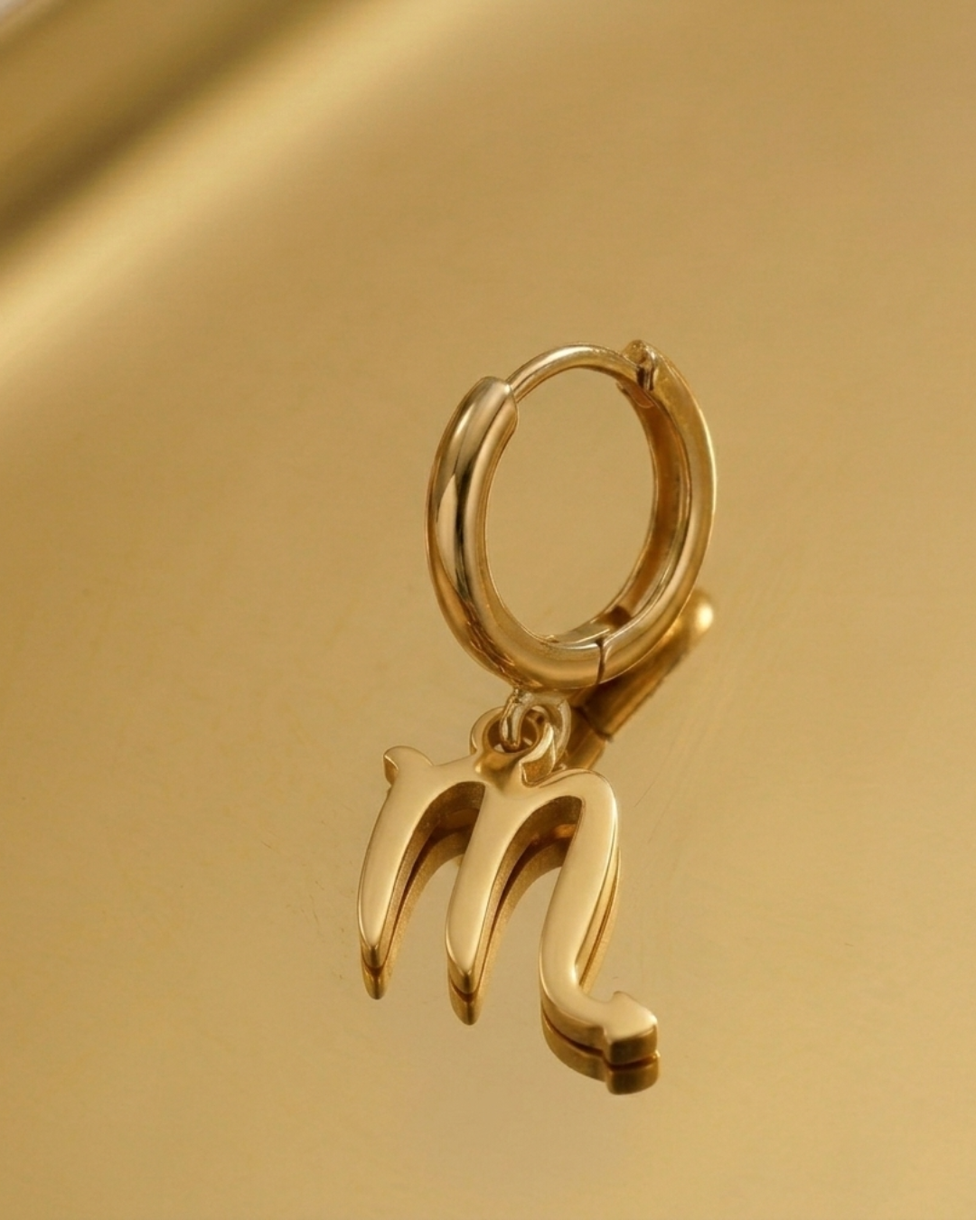 Orecchino Segno Zodiacale Scorpione - Oro